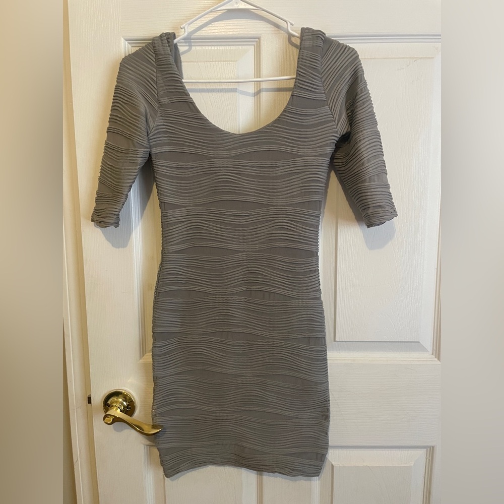 Textured Gray Scoop-Neck Long Sleeve Dress